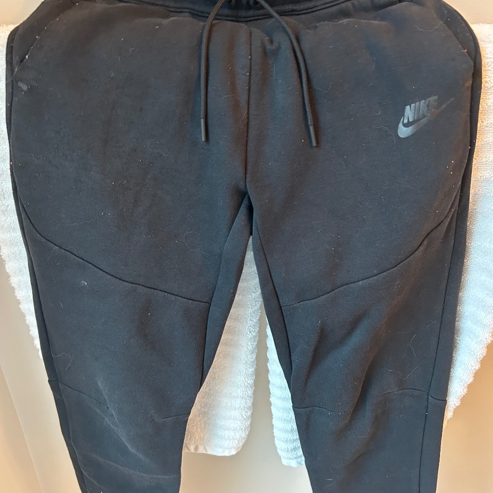 Boys Nike Tech Black Sweatpants